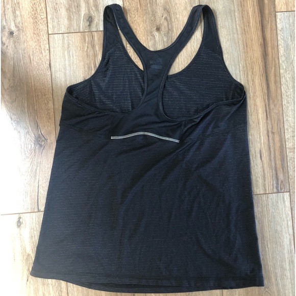 Old Navy active wear tank top - Picture 2 of 3